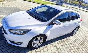 Vand Ford Focus hatchbak MK3.5 1.0 Ecoboost 125 CP benzina - imagine 3