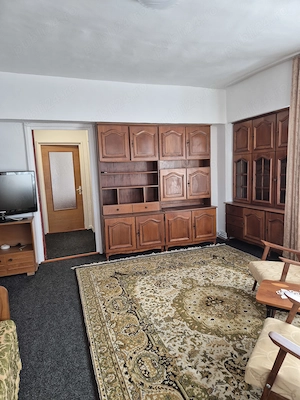 Inchiriez apartament 2 camere in Resita, Centrul Civic - imagine 3