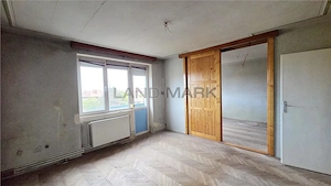 COMISION 0% APARTAMENT DECOMANDAT 3 CAMERE NERENOVAT PIATA CRUCII - imagine 2