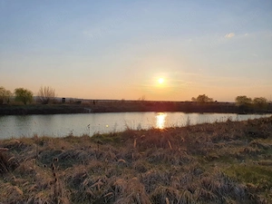 Vând 9 ha teren agricol cu 1,4 ha luciu apa 