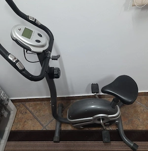 Vând bicicletă fitness