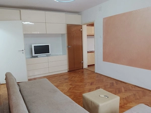 Apartament 3 camere, semidecomandat, renovat recent, mobilat, pentru inchiriat. - imagine 4
