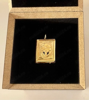 Vând pandantiv din aur de 18 K, model deosebit