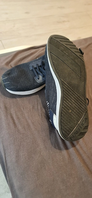 adidasi Nautica 