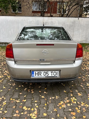 Opel Vectra C 2004, berlina pe benzina, motor de 1600 cmc - imagine 2