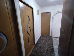 Apartament 3 camere 100MP 133.000  negociabil. - imagine 9