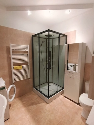 Proprietar inchiriez apartament 2 cam, 67mp, zona Gara N - imagine 6