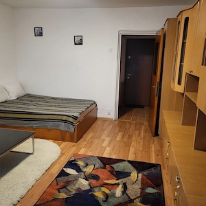 Garsonieră de închiriat   Titan, 5 minute de metrou | Proaspăt renovată - imagine 5