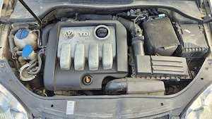 Volkswagen Jetta 2007 | 1.9 TDI | Climatronic | 2 seturi roți vară iarnă | Stare întreținută - imagine 10