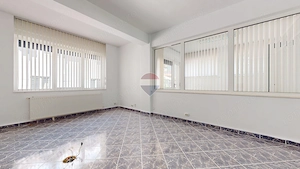 Birouri de închiriat Brașov, zona Piața Sfatului, 245 mp - imagine 8
