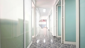 Birouri de închiriat Brașov, zona Piața Sfatului, 245 mp - imagine 17