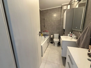 Apartament modern și parcare subterană de închiriat - Ioșia Residence - imagine 14