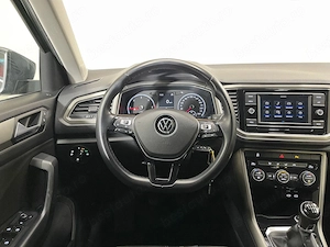 Volkswagen T-Roc - imagine 6