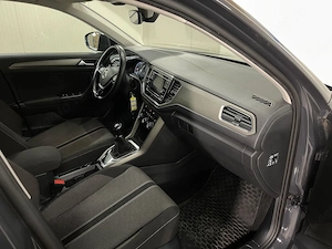 Volkswagen T-Roc - imagine 9