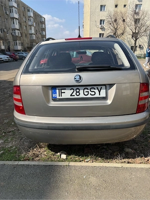 Skoda Fabia 1.2 benzina - imagine 4
