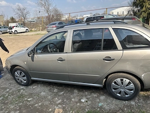 Skoda Fabia 1.2 benzina - imagine 3