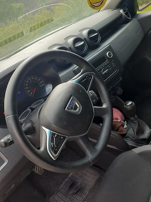DACIA DUSTER an 2021 proprietar  - imagine 3