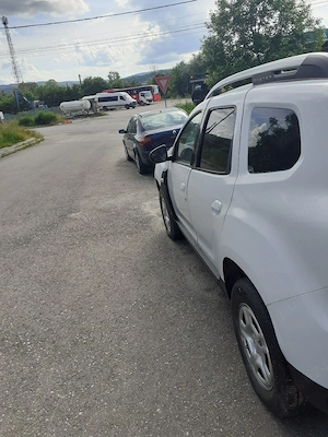 DACIA DUSTER an 2021 proprietar  - imagine 4