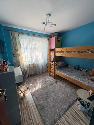 Apartament 3 camere, decomandat  - imagine 9