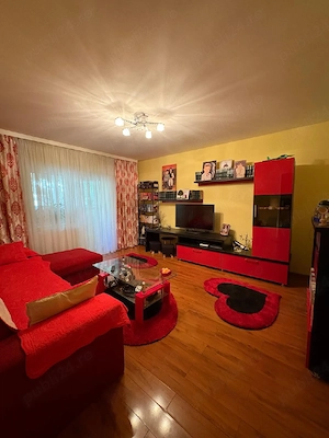 Apartament 3 camere, decomandat  - imagine 3