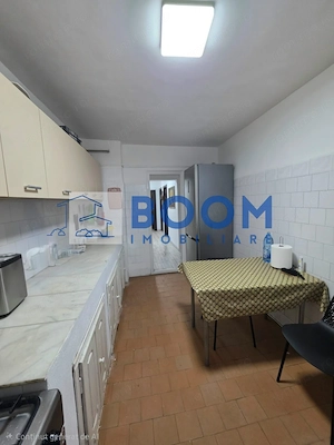 Apartament 3 camere Lenin Sud | Centrala Proprie | Etaj 3 | Boxa | - imagine 4