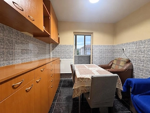 Apartament cu 3 camere de vânzare, Dragoș Vodă - imagine 3