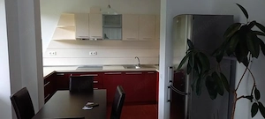 2 camere, balcon generos și parcare privată - imagine 2