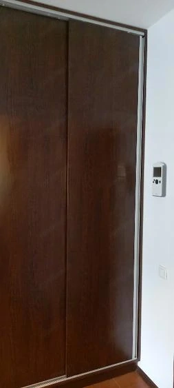 2 camere, balcon generos și parcare privată - imagine 9