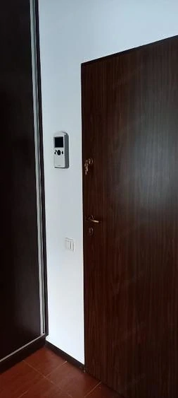 2 camere, balcon generos și parcare privată - imagine 10