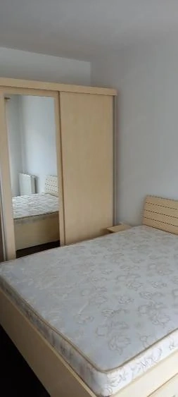 2 camere, balcon generos și parcare privată - imagine 11