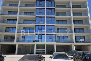 Apartament 3 camere Zona Mamaia Nord- la 200 m de plaja - imagine 3