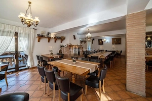 Han Dracula - Sighisoara, Danes - imagine 9