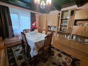 Casă renovată cu 4 camere și teren de 2.000 mp, terasă și bucătărie de vară  - imagine 8