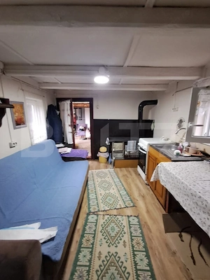 Casă renovată cu 4 camere și teren de 2.000 mp, terasă și bucătărie de vară  - imagine 15