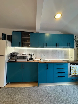 Apartament 39mp utili + balcon, parcare inclusă, renovat, Florilor - imagine 5