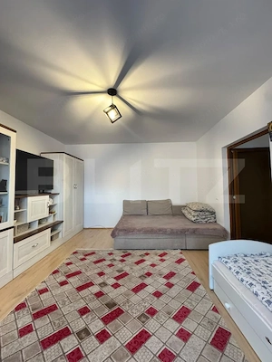 Apartament 39mp utili + balcon, parcare inclusă, renovat, Florilor