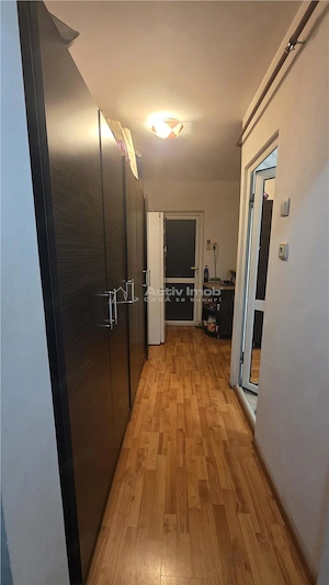 Apartament 2 camere, decomandat, etaj 4 - Rovine - Posta - imagine 4
