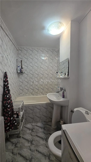 Apartament 2 camere, decomandat, etaj 4 - Rovine - Posta - imagine 5