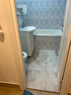 Vand garsoniera sector 3, langa metrou Costin Georgian. - imagine 4