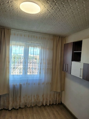 Închiriez cameră de cămin