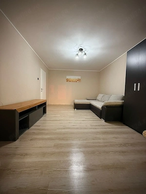Apartament 2 camere Decomandat - imagine 5