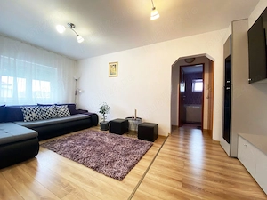 Apartament cu 3 camere de vânzare   Oradea, Cartier Rogerius, Str. Theodor Speranția - imagine 7