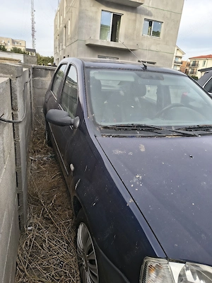 Dacia Logan an 2005 - imagine 2