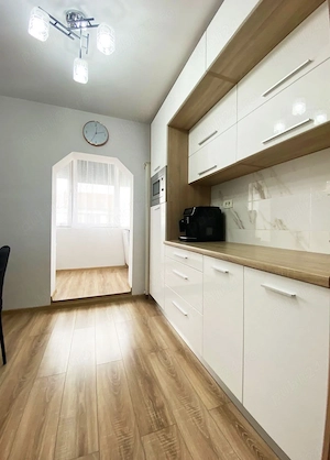 Apartament cu 3 camere de vânzare   Oradea, Cartier Rogerius, Str. Theodor Speranția - imagine 9