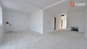 Duplex pe parter 3 camere toate utilitatile Mosnita Noua - imagine 2