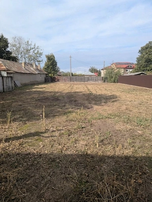 Vand teren intravilan suprafața de 800mp, deschidere 20m si lungime 40m. Gropeni-Braila-20.000 