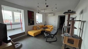 Apartament 2 camere, Piața Victoriei | Renovat integral | Centrala proprie