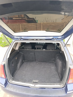 Volkswagen Bora Variant ( Combi) 1.9 TDI - 2005- fiabilă și economică - imagine 4