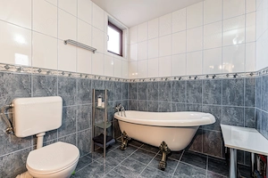 Vila 6 camere - Garaj si Gradina - Gradiste - COMISION 0 - imagine 10