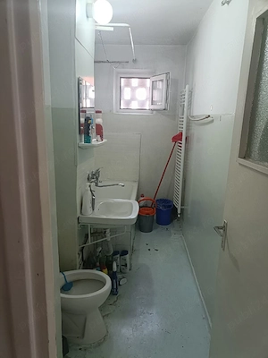 Sagului-Profi,Cu Centrala Proprie,40 mp,Cu Balcon+Bucătărie Separata, Hol, Camera Mare,200 E, Liber - imagine 6